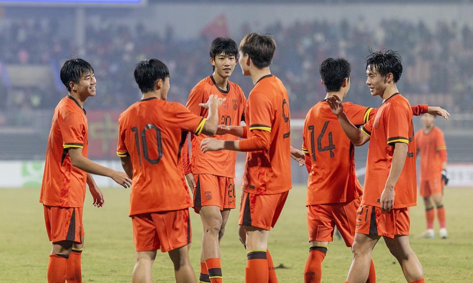 米兰体育官方网站-U17国足亚洲杯28人名单：邝兆镭领衔！留洋5将入选，泰山足校6人